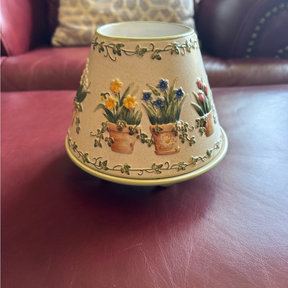 Yankee Candle Cream Floral Pottery Accent Lantern Shade